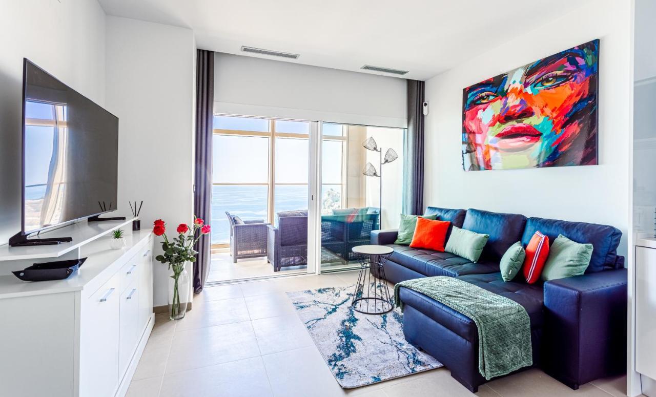 Intempo Sky 252 Apartment *