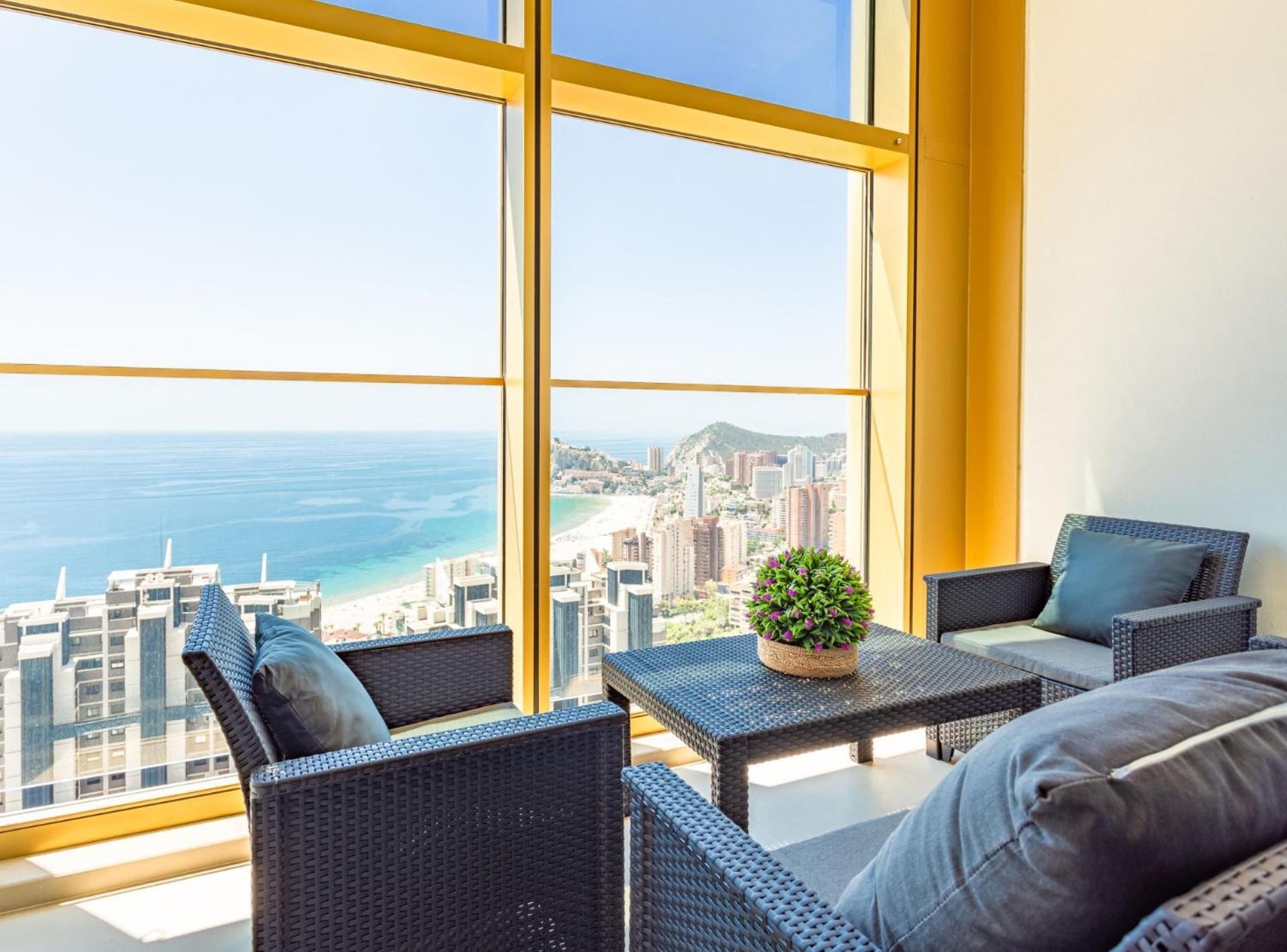Intempo Sky 252 Apartment